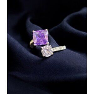 Vintage AVON NVC Silvertone Amethyst Gemstone Rhinestone Ring Size 7.5 Adjustabl